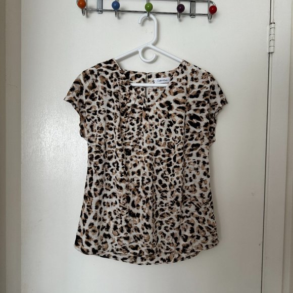 Calvin Klein Cheetah Print Short Sleeve Blouse- NEW WITHOUT TAG - Picture 1 of 6